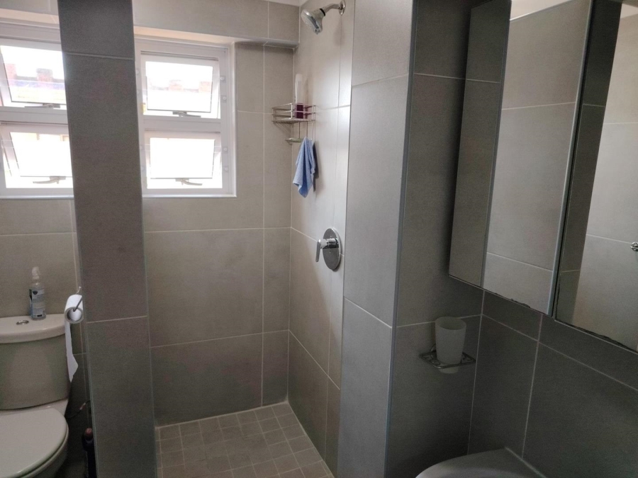 To Let 2 Bedroom Property for Rent in Protea Heights Western Cape